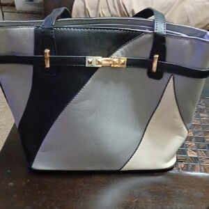 Elegant Black and Gray Tote Bags with Structured Design